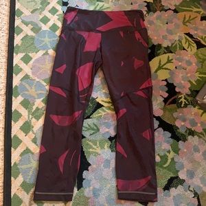 Wunder under Lululemon leggings size 6